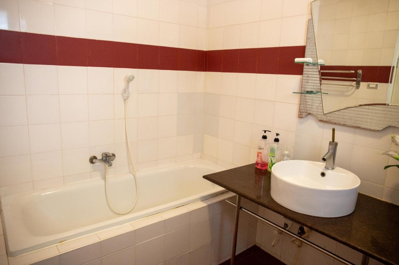 Seaview Hills Luxury Apartments & Rooms Dauis Esterno foto