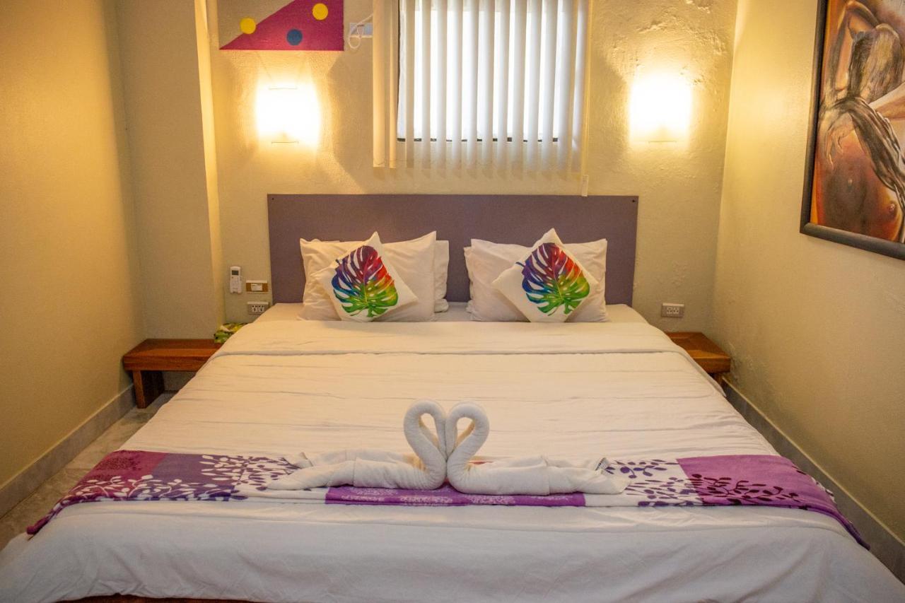 Seaview Hills Luxury Apartments & Rooms Dauis Esterno foto